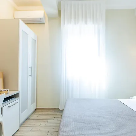 Lungomare Otel 3*